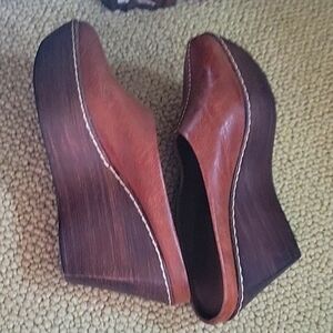 Vicini Leather Mules, size 40, Italian Qualuty Leather, Platform Mules